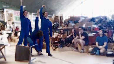 alt="Tanzperformances von Libertad Esmeralda Iocco im Pavillon Simone Weil/Genf 2026">